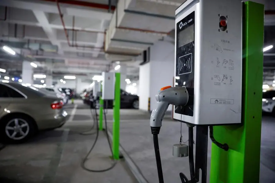 China commerce minister to head to Europe to make EV case