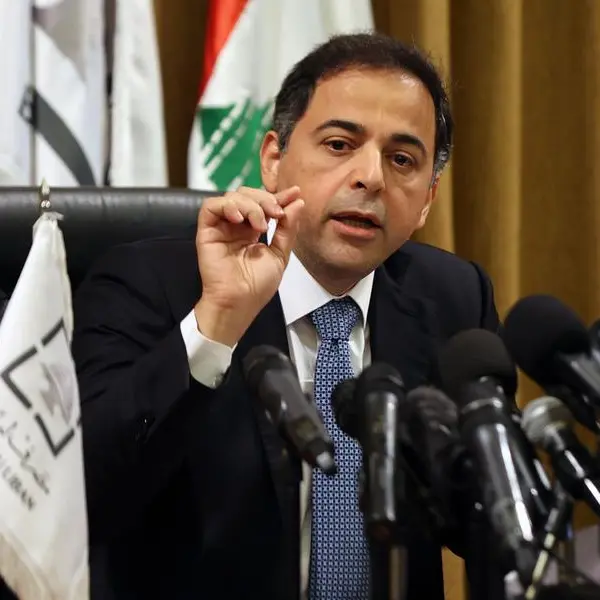 حاكم مصرف لبنان المركزي: لن تتم طباعة عملة لبنانية لتغطية أي عجز