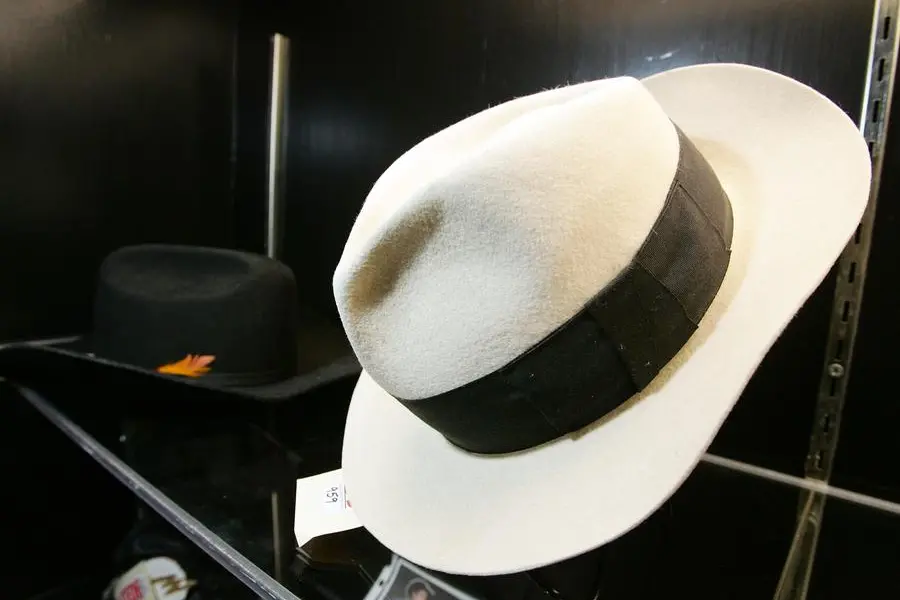 Michael Jackson's Famed Moonwalk Fedora Hat To Be Auctioned