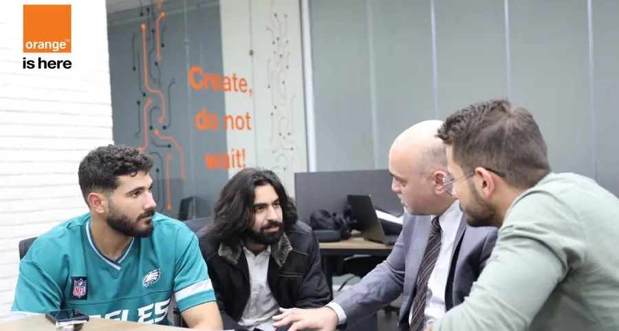 Entrepreneurs of Orange AI incubator enjoy game-based learning experience with profounders