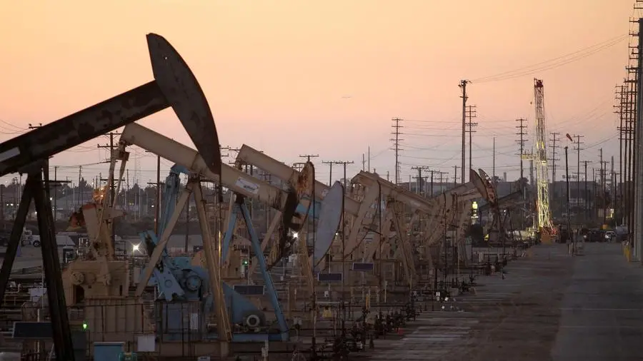 Oil slips even as US winter storm curbs crude output