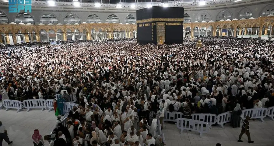 Worshippers throng the Holy Mosques on last Friday of Ramadan
