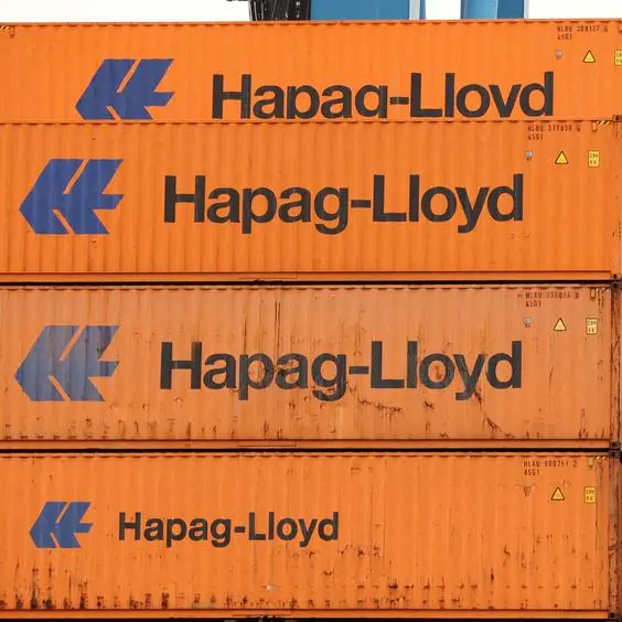 Hapag-Lloyd takes largest ship-to-ship LBM delivery
