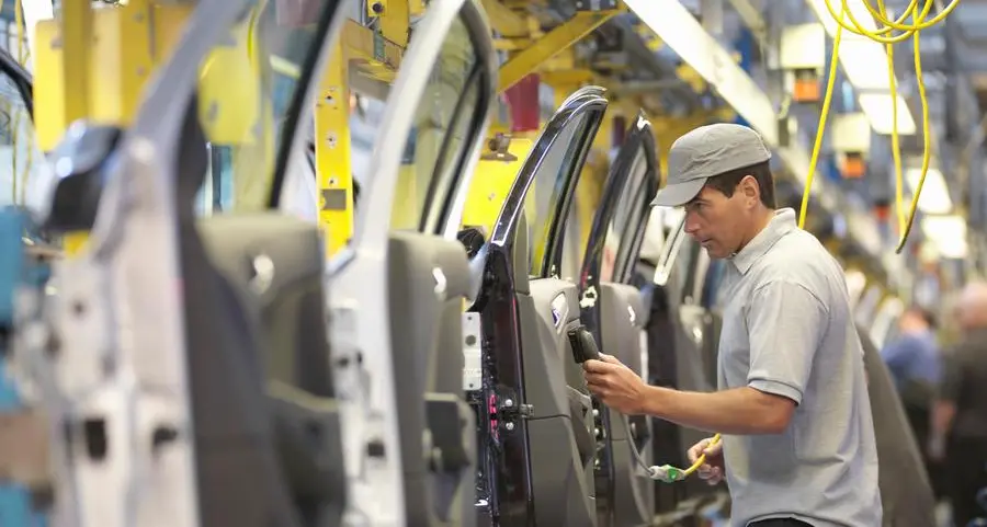 Egypt reviews plans to expand local automotive industry