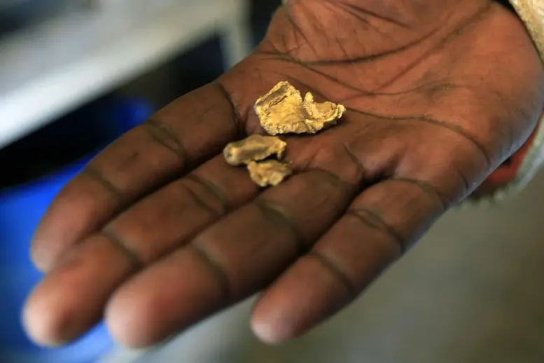 مصر: الرقابة المالية تدرس طلب شركة تابعة للبنك الأهلي إطلاق صندوق للاستثمار في الذهب