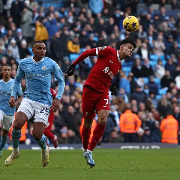 Liverpool hold Man City as Arsenal go top