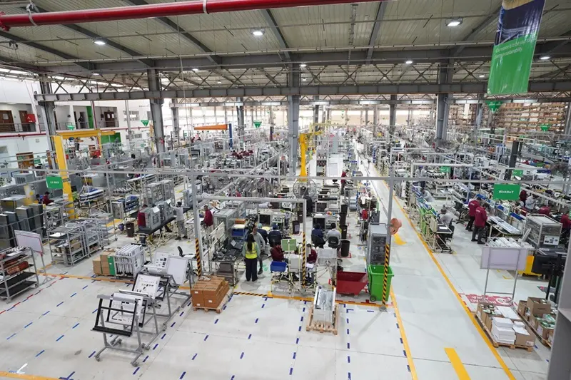 Schneider Electric recently announced an investment of €8mln to expand its Badr factory in Egypt and add new production lines covering a total area of 10,000 square metres.