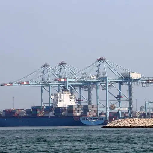 Bahrain trade balance deficit down in Q1