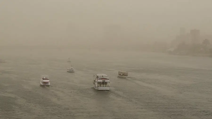 Egypt shuts two Red Sea ports due to bad weather