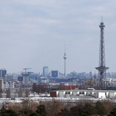 German commission recommends raising minimum wage to $17.11