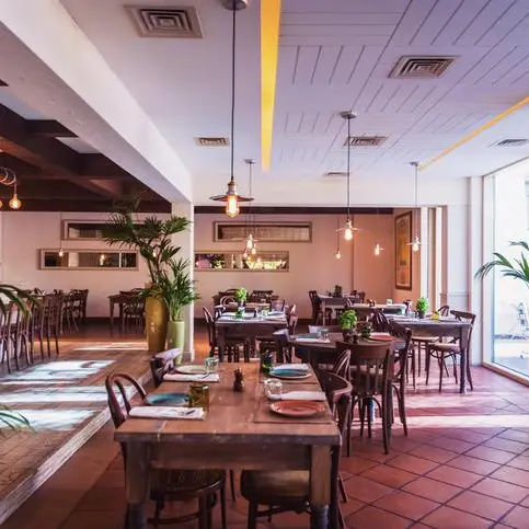 Saudi’s Ghida Alsutan buys Simple Burger