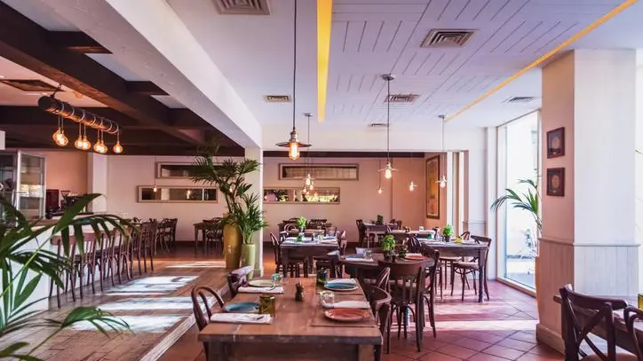 Saudi’s Ghida Alsutan buys Simple Burger