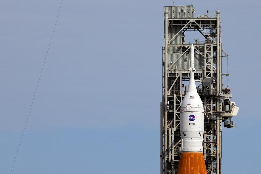 Nasa Returning To The Moon With Mega Rocket Launch