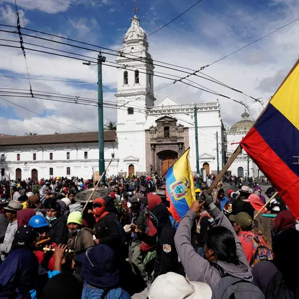 Ecuador opposition lawmakers push to remove president after protests