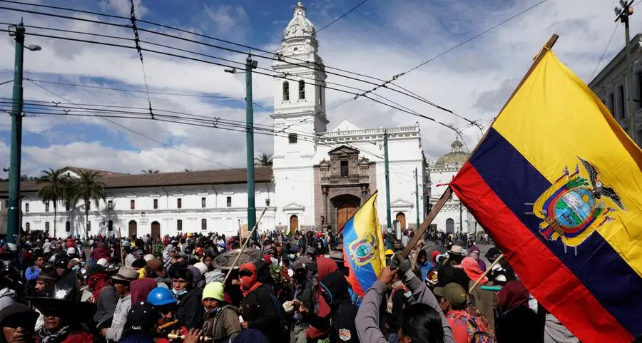 Ecuador opposition lawmakers push to remove president after protests