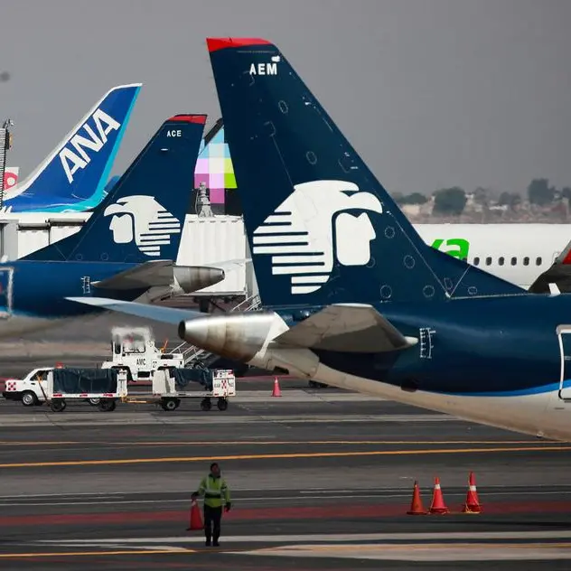 Flights at busy Mexico City airport capped at 43 per hour - official gazette