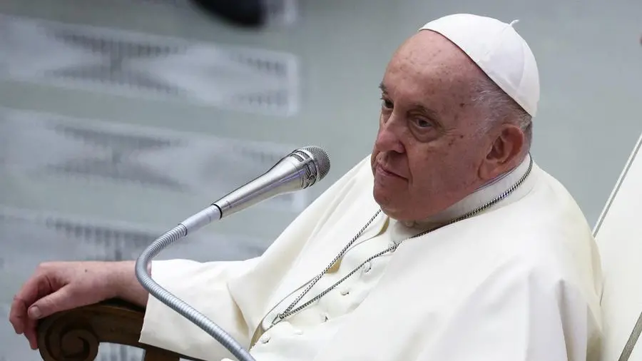 Pope says he has acute, infectious bronchitis