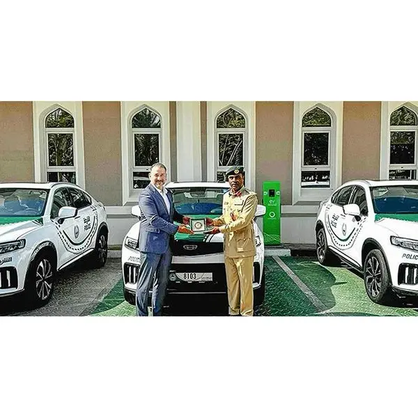 سيّارة \"جيلي توجيلا\" تنضمّ إلى أسطول دوريّات شرطة دبي