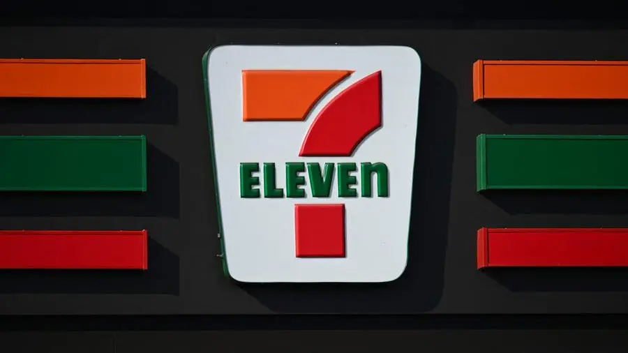 Couche-Tard executives in Japan to push 7-Eleven deal