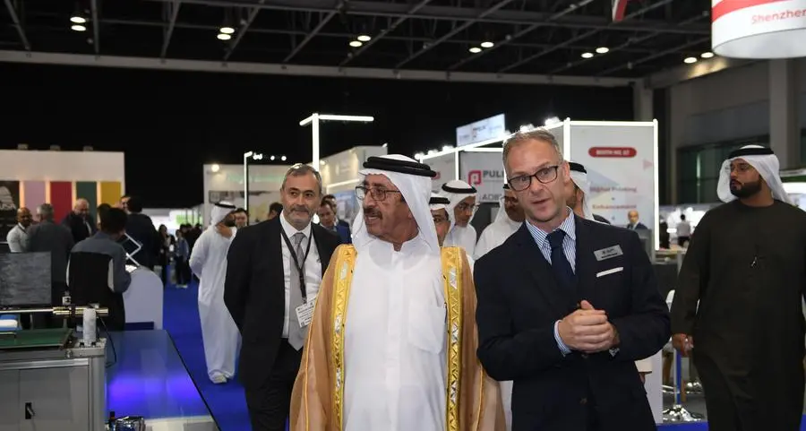 حشر بن مكتوم آل مكتوم يفتتح معرض الخليج للطباعة والتغليف 2024