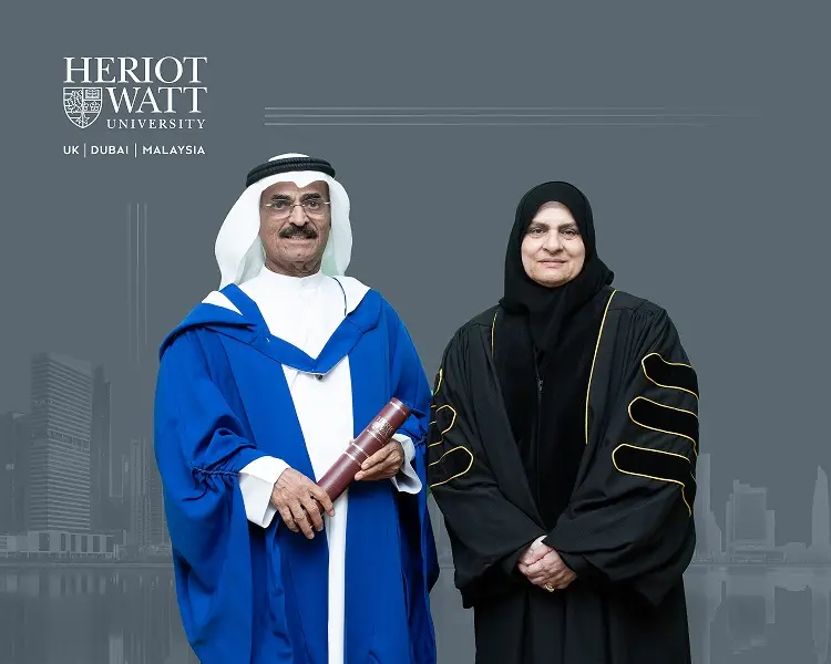 heriot watt graduation dress code Heriot Watt University Postgraduate Masters Graduation Set main image 0