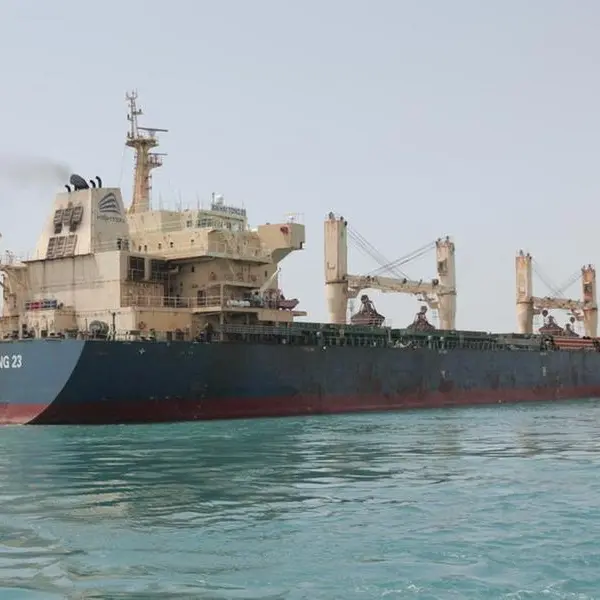Egypt tows away stranded oil tanker in Suez Canal
