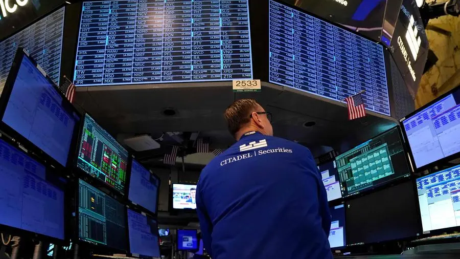 ملخص أداء السوق بعد قرار الفيدرالي: تصحيح مستمر للذهب وصعود الأسهم