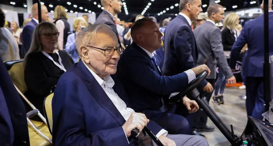 Warren Buffett donates record $5.3bln Berkshire shares
