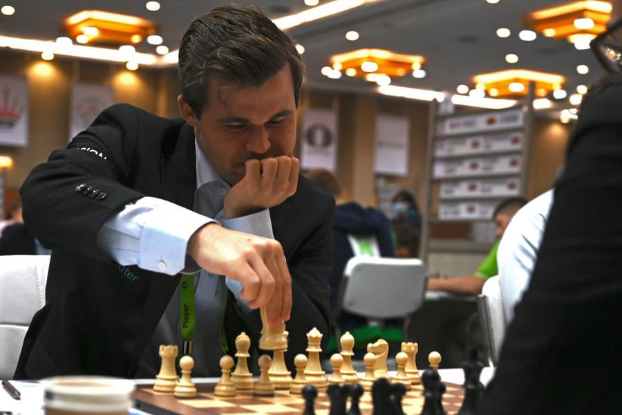 Chess champion Magnus Carlsen top after first round of  Qatar Masters Championship