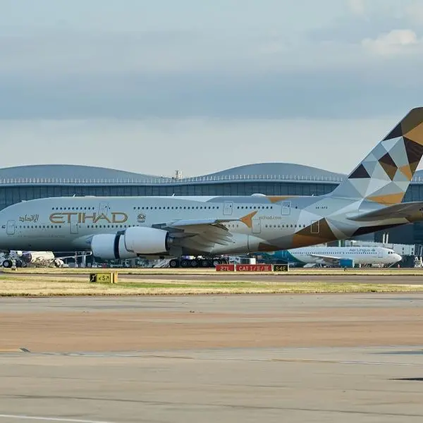 عودة الطائرة العملاقة إلى الأجواء: الاتحاد للطيران تحتفل بعودة طائراتها الايرباص A380 مع أولى رحلاتها من أبوظبي إلى لندن