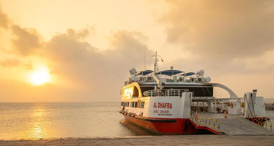 أبوظبي البحرية تعلن عن خدمة مجانية للنقل بالعبّارات من وإلى جزيرة دلما وجبل الظنة خلال مهرجان سباق دلما التاريخي