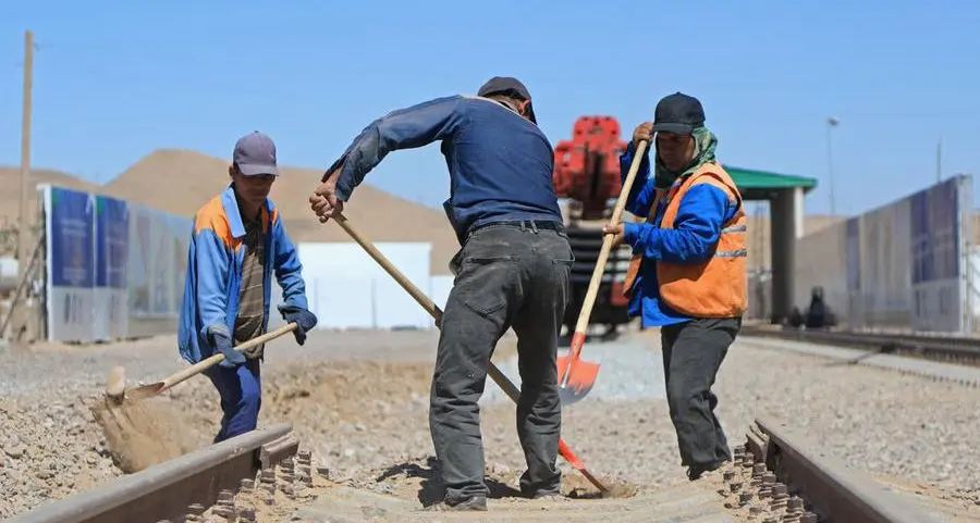 Afghanistan says to begin work on huge gas pipeline