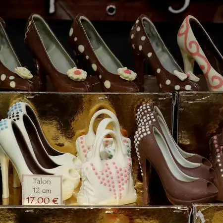 Dresses made of chocolate hit Dubai runway