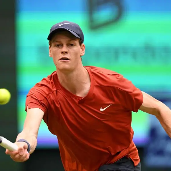 Sinner survives Struff barrage to reach Halle semi-finals