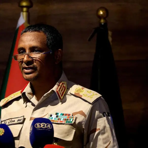 مُحدث- السودان: البرهان يجمد الحسابات البنكية لقوات الدعم السريع وشركاتها