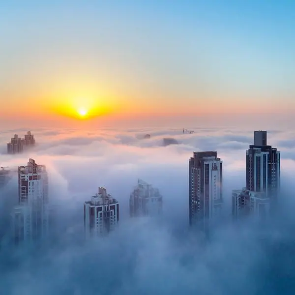 Fair to partly cloudy conditions with active winds expected through 3 May in UAE