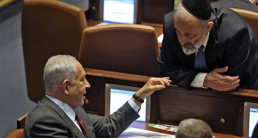 المحكمة العليا في إسرائيل تأمر نتنياهو بإقالة وزير من المقربين له
