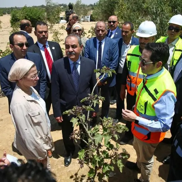 The Egyptian Minister of Environment and the Governor of Ismailia inspect “Zero Carbon” waste recycling plant