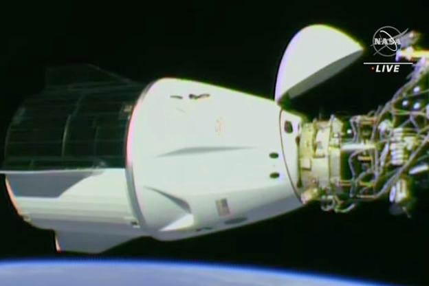Sultan Alneyadi y el equipo Crew-6 han completado con éxito la reubicación de Dragon Endeavour a la ISS
