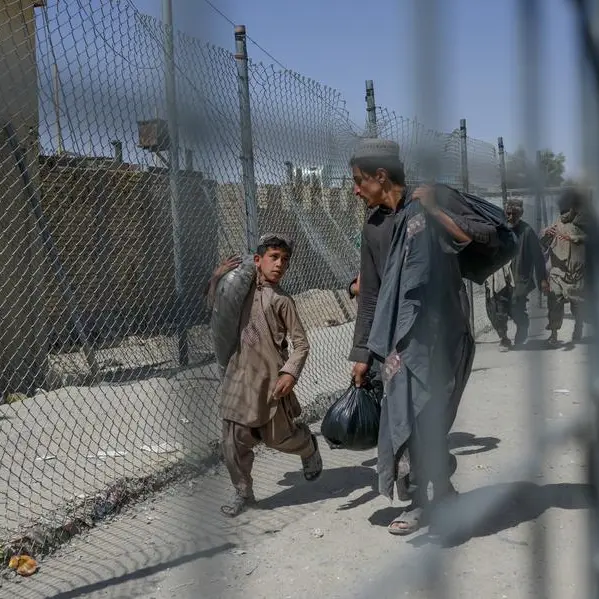 Border gunfight shuts crossing between Afghanistan and Pakistan