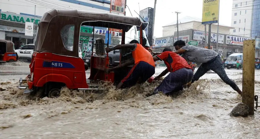 Somalia floods kill 29 people, displace 300,000