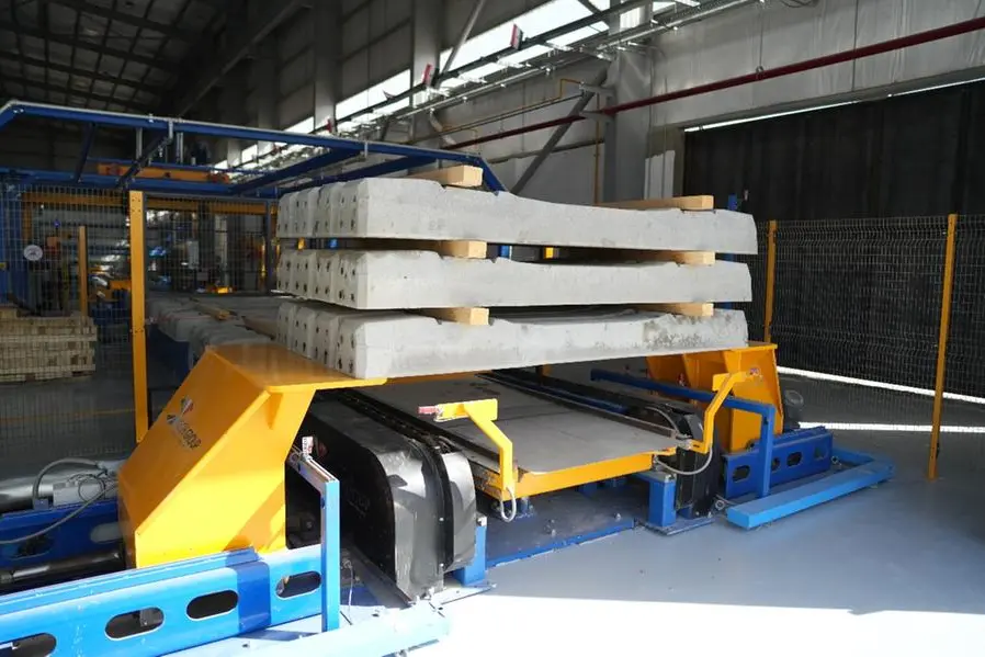 The high-speed rail concrete ties plant has an annual production capacity of about 550,000 ties