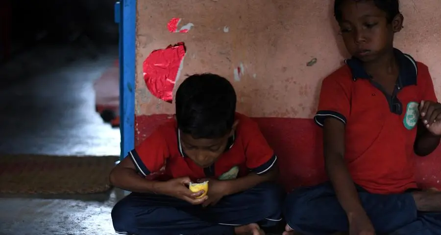 India's high food inflation leaves less in lunch boxes of poor school children