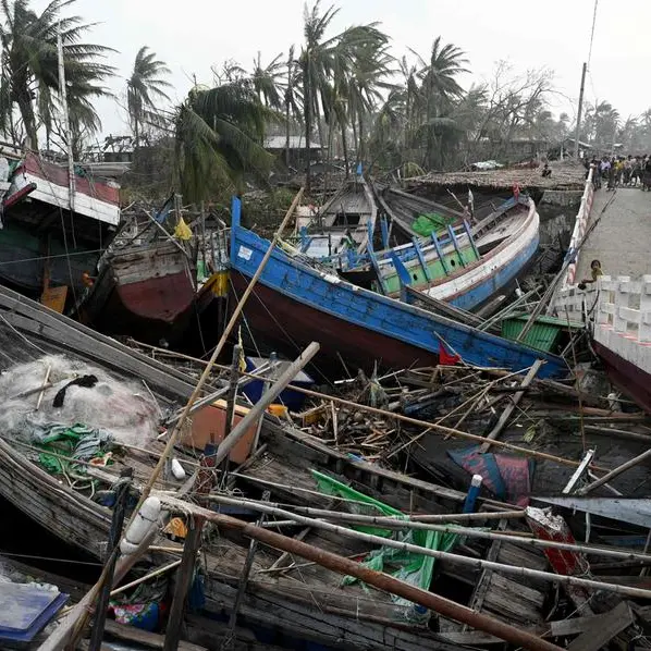 Bangladesh rocked by power cuts as cyclone hits gas supply