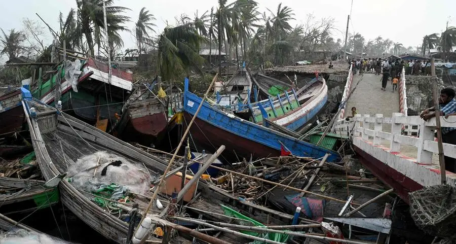 Bangladesh rocked by power cuts as cyclone hits gas supply