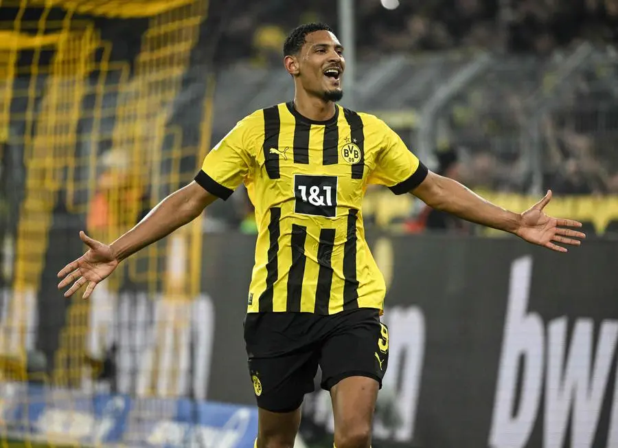 Bundesliga: Donyell Malen scores late to hand Dortmund 1-0 win