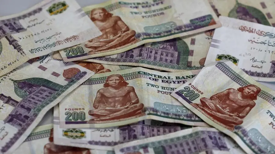 تقرير خاص - اقتصاد مصر في حاجة ماسة إلى جنيه أقل قيمة