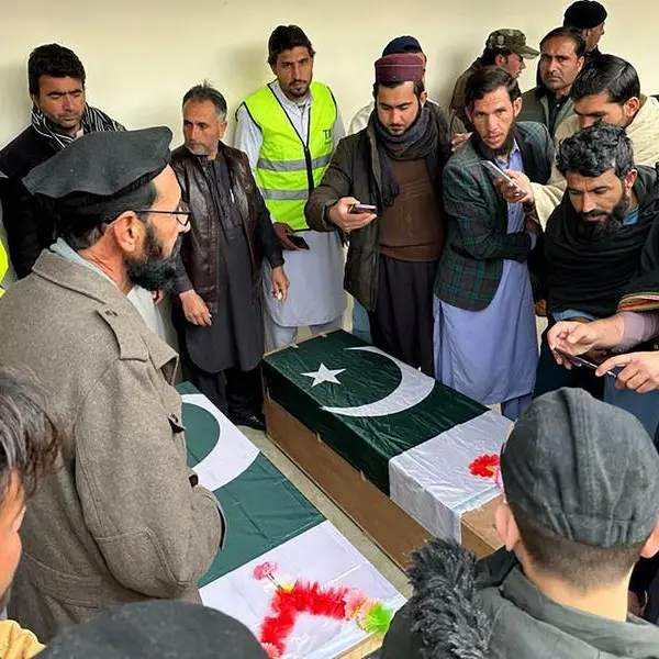 مقتل 5 عناصر من الشرطة في تفجير شاحنة غرب باكستان