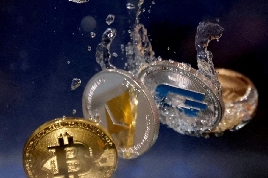 Crypto Platform Bitzlato Charged With Laundering More Than $700 Million of  Illicit Money - WSJ