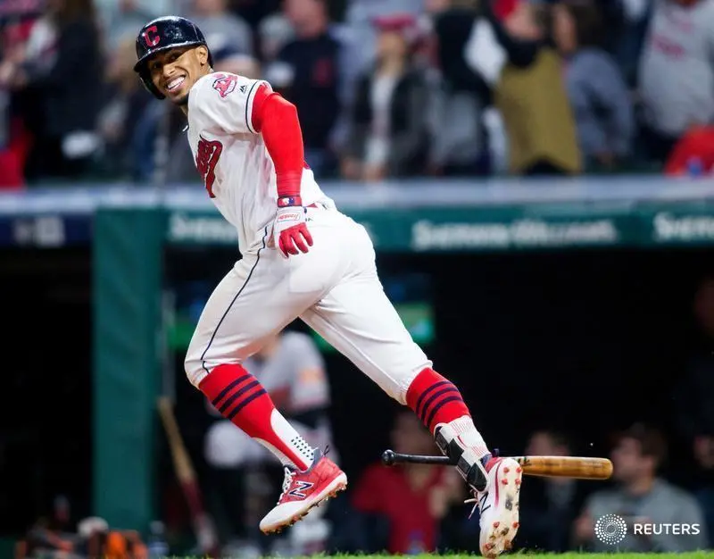 Cardinals overpower Diamondbacks with 5 home runs in victory